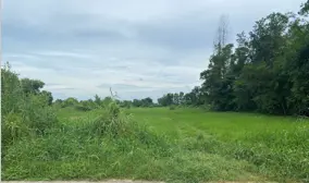 ที่ดินโฉนดเลขที่ 26528 เลขที่ดิน 93 ตำบลสวนป่าน อำเภอเมืองนครปฐม จังหวัดนครปฐม เนื้อที่ประมาณ 7 ไร่ 2 งาน เศษ 9 ส่วน 10 ตารางวา